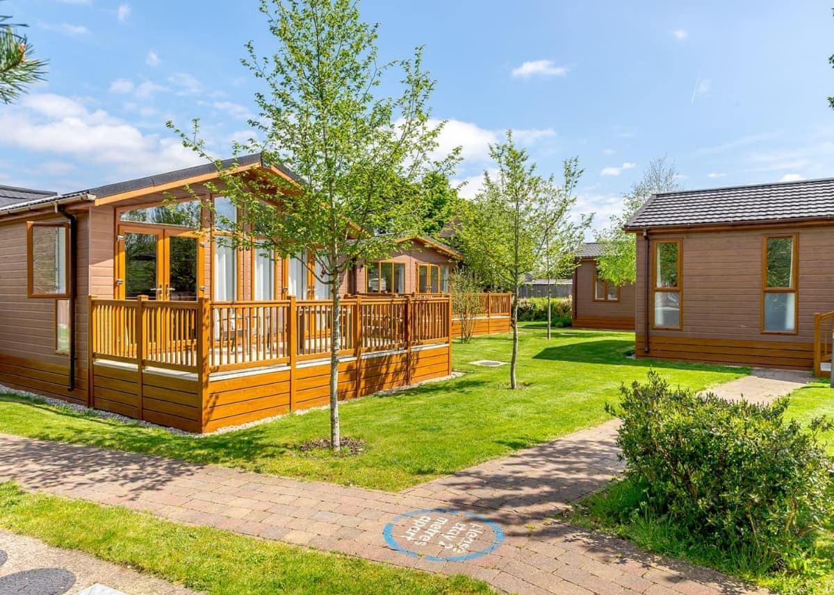 Canterbury Reach Lodge Retreat Petham Exterior foto